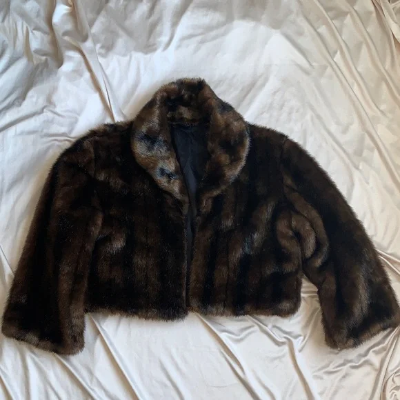 Cejon Mink Style Faux Fur Cropped Jacket Size XL | Cropped Faux Fur Coat - Picture 2 of 10